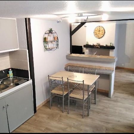 T2 Bis Quartier Chateau De 포 외부 사진